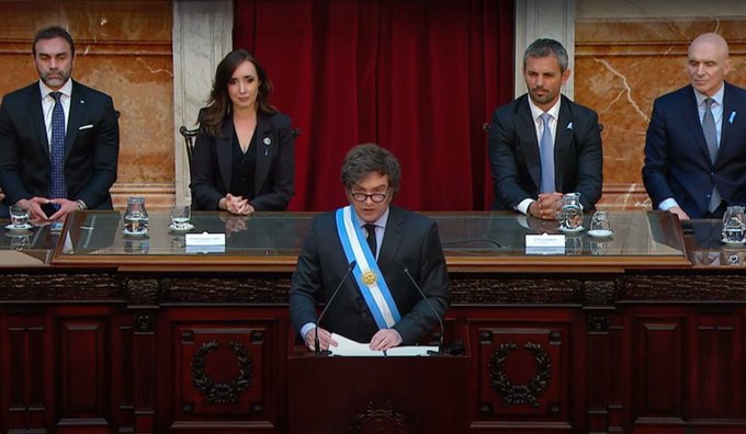 Milei: la política de lo imposible - La Revista CR